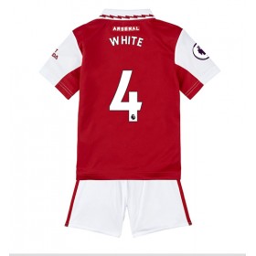 Baby Fußballbekleidung Arsenal Benjamin White #4 Heimtrikot 2022-23 Kurzarm (+ kurze hosen)